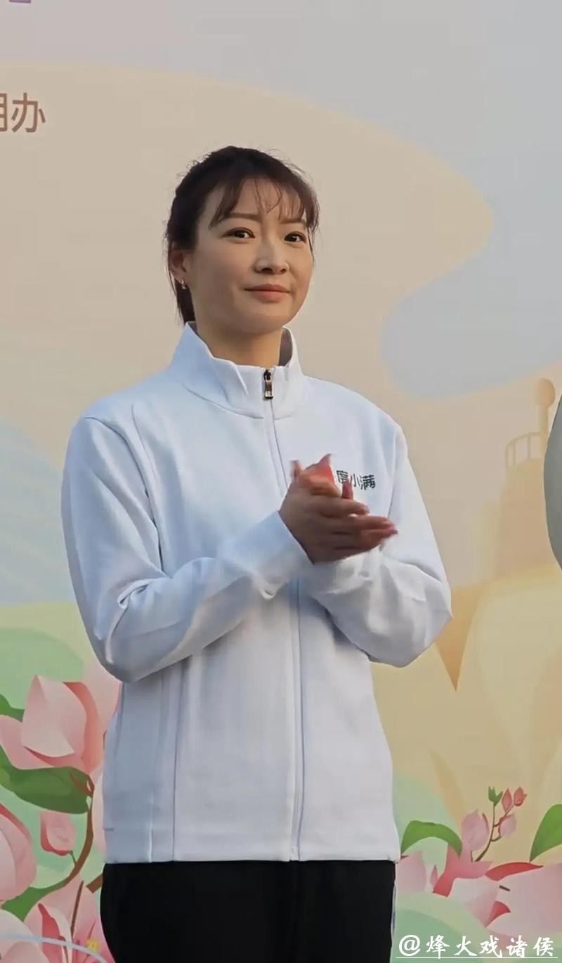 羽毛球黄雅琼婚后写真穿月光仙女裙,小腹平坦破怀孕传言脸有沧桑 羽毛球黄雅琼婚后写真穿月光仙女裙,小腹平坦破怀孕传言脸有沧桑